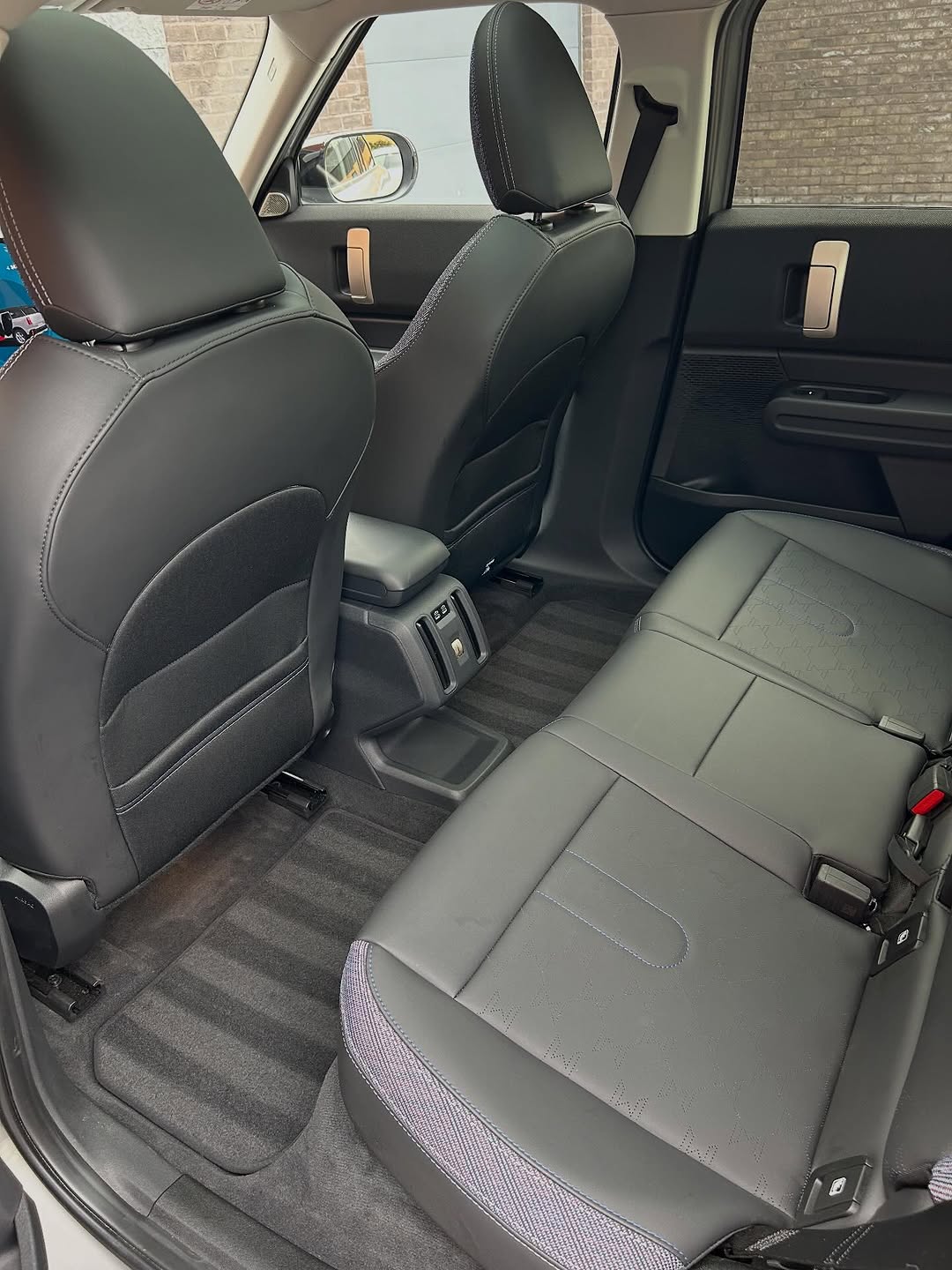 Detailing BMW X2 gris vue avant Belgique